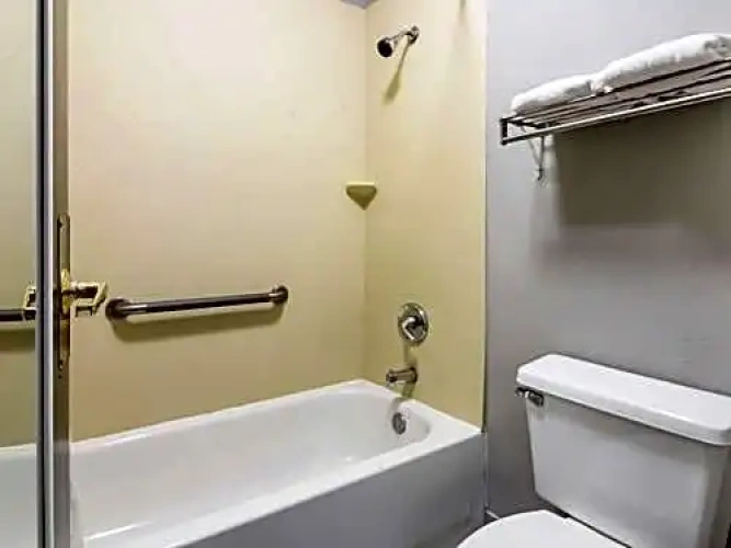 Standard Double Suite