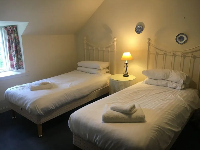 Loch Ness Lodge