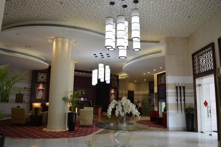 Grand Regal Hotel Hotel