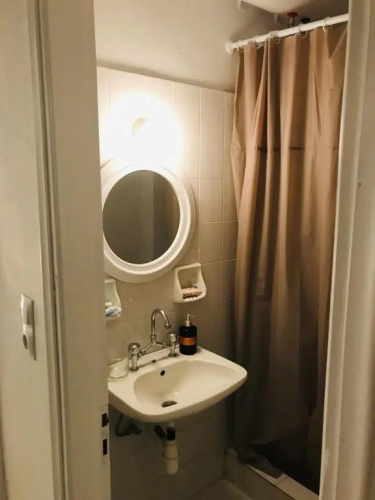 Akrata v apartment