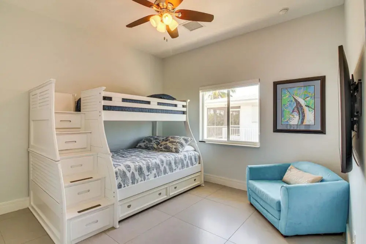 < 1 Mi to Pennekamp State Park: Luxe Home w/ Dock!