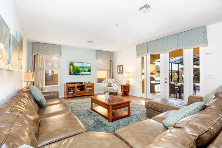 6 Bedrooms Cottage