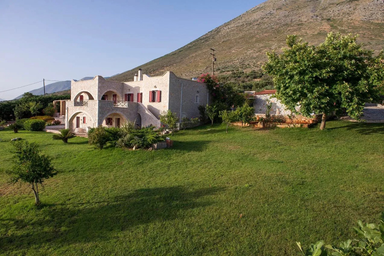 Sofia Mina Green Villa