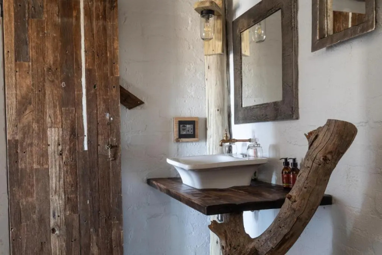 Desert Homestead Lodge