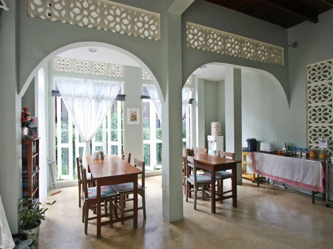 Lada House