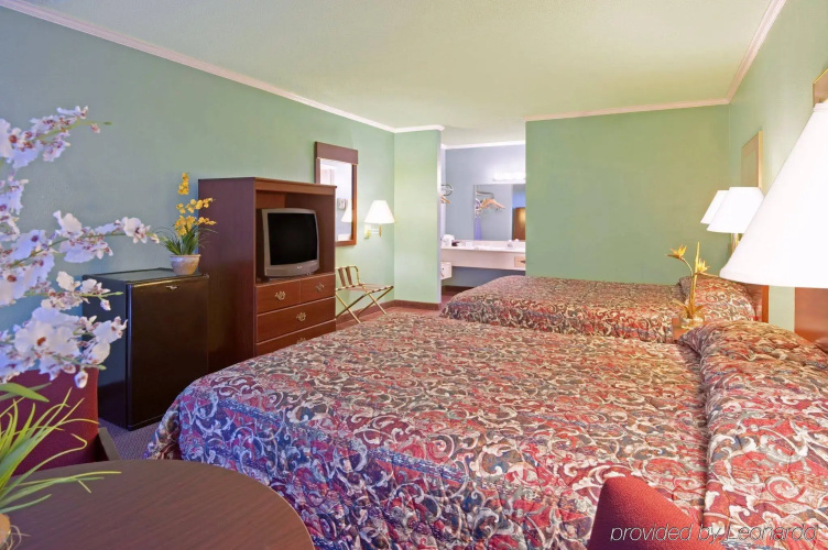 Americas Best Value Inn & Suites Melbourne