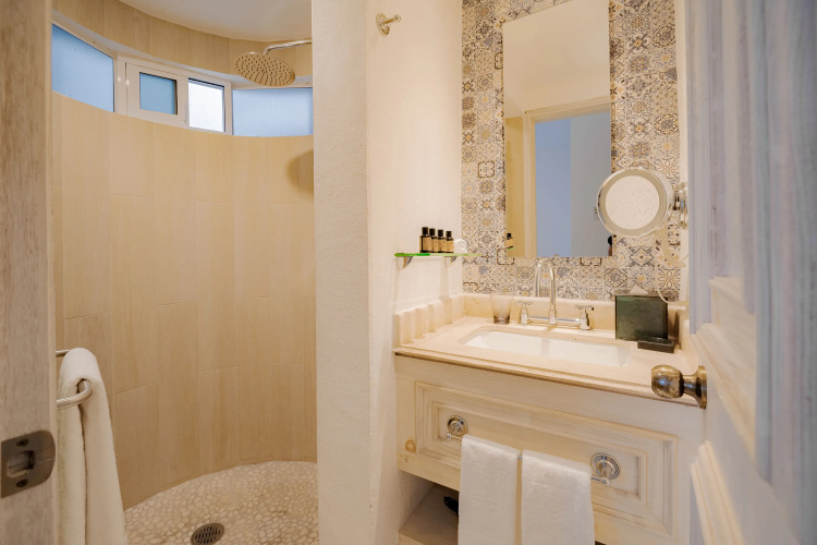 Mar del Cabo By Velas Resorts