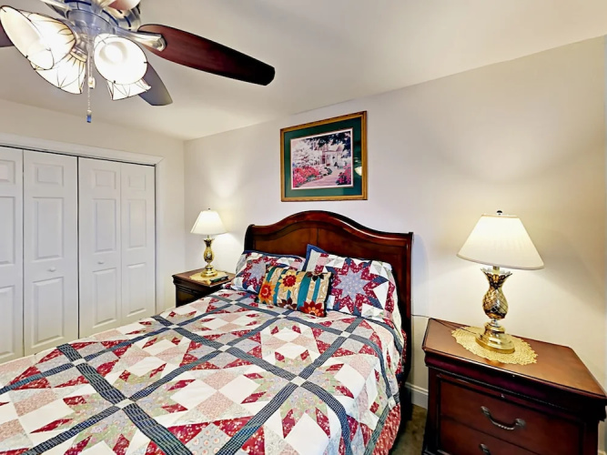 Oceanfront 2br W/ Private Balcony 2 Bedroom Condo