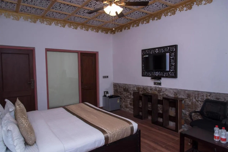 Vijaygarh Resort