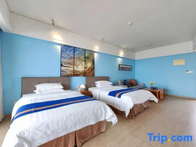 Standard Twin room with balcony and with sea view