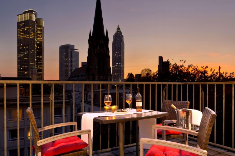 1 Bedroom Single Suite