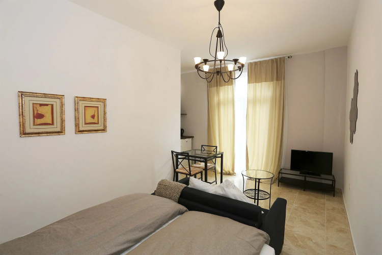 Villa Maggie