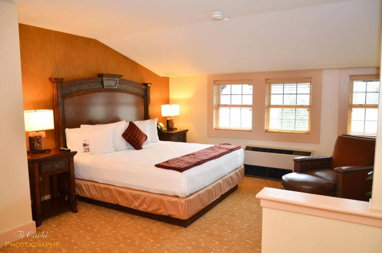 Overlook Lodge at Bear Mountain