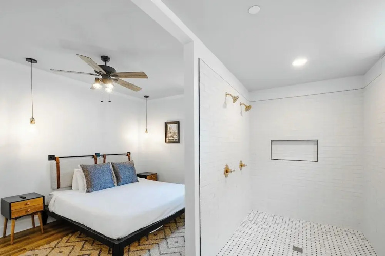 Old Spanish House- C, The Madeleine Suite