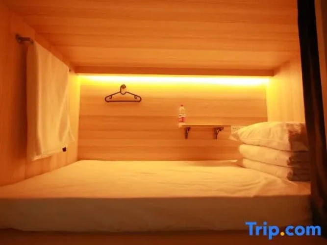 Bed in Dorm