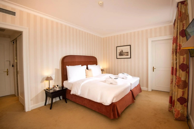 Hotel Des Trois Couronnes