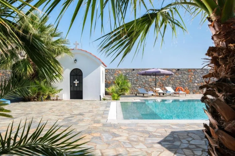 3 Bedrooms Villa