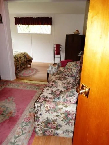 Riverbank B&B