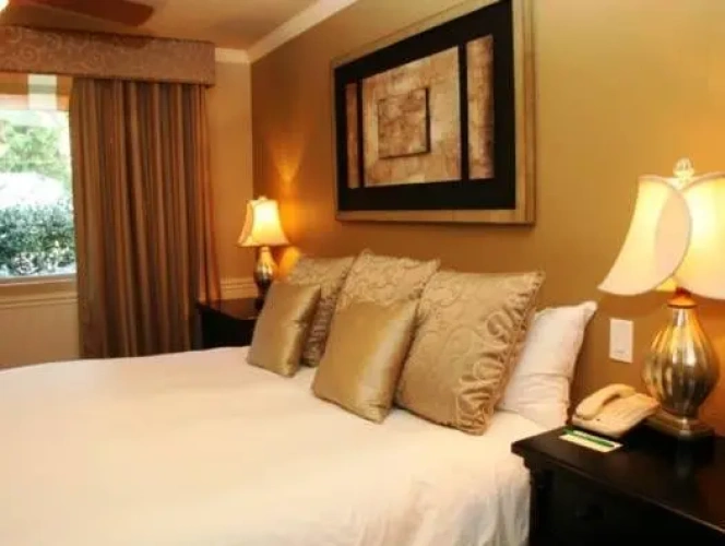 Suite with balcony