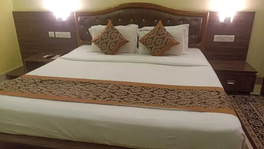 Hotel Suraj Palace