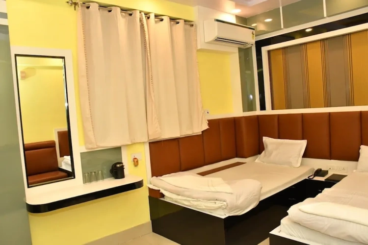 Royal room