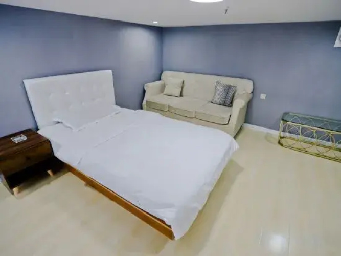 Jiangjing Apartment