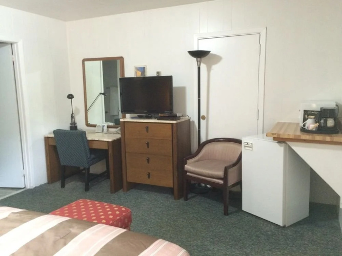 Mohawk Motel Canada