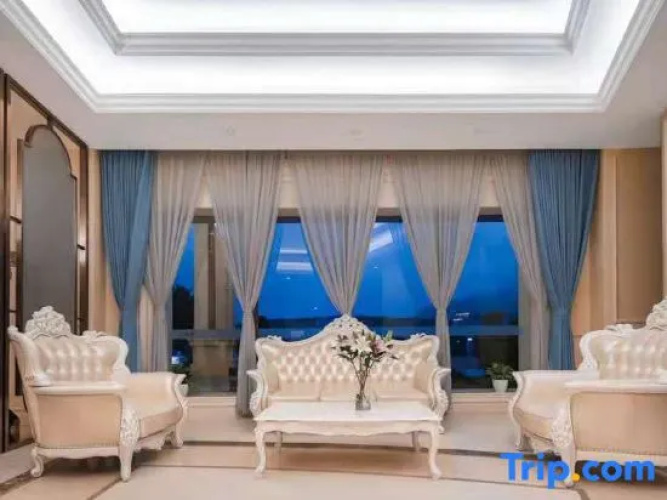 Vienna Hotel (Xinxian store)