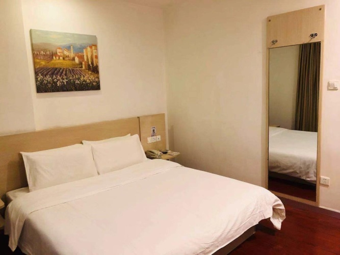 Superior Double room with street view