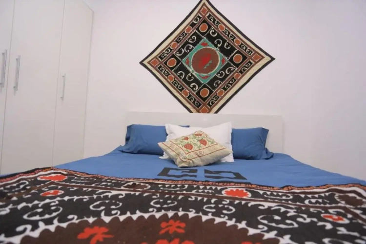 2 Bedrooms Apartment