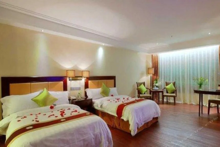 Donghu Grand Hotel