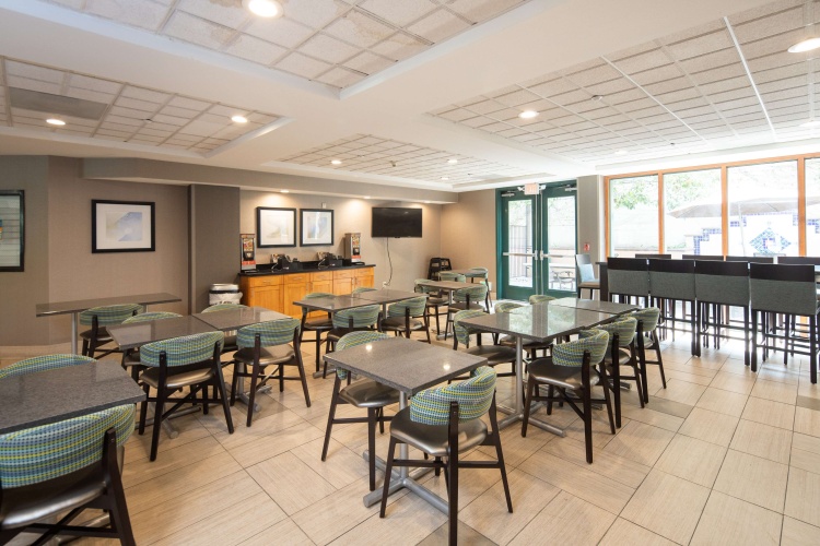 Best Western Coyote Point Inn photo 23