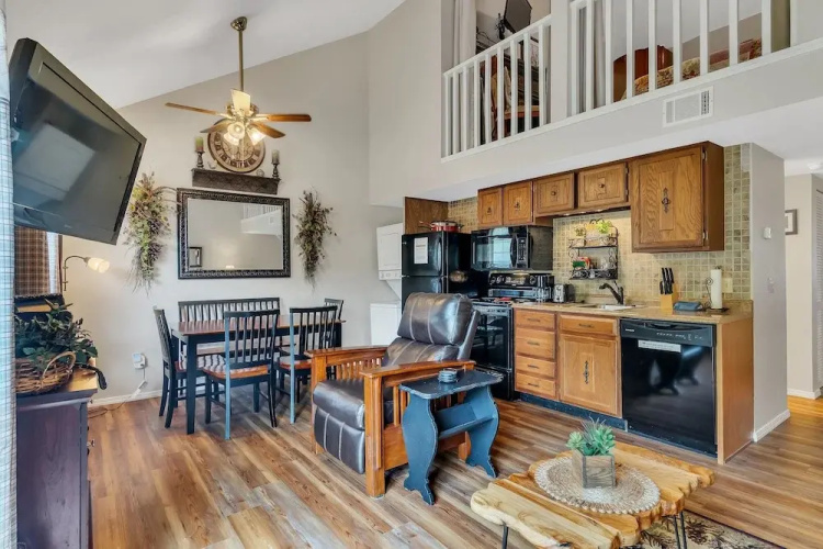 Tuscany On Taneycomo 2 Bedroom Condo by RedAwning