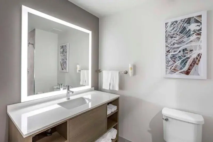 Accessible Double Suite