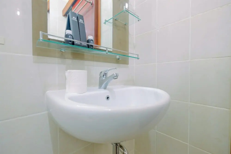 Best Location 1BR Apartment at Thamrin Residence