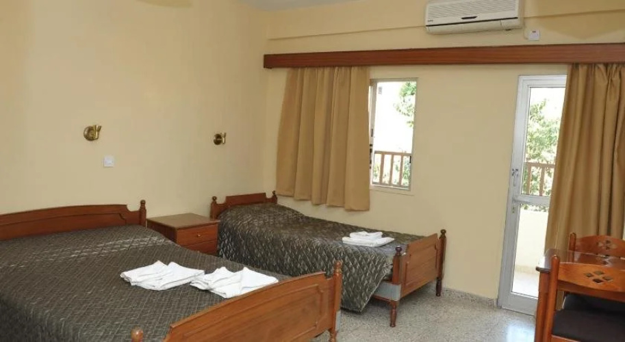 Minaides Hotel