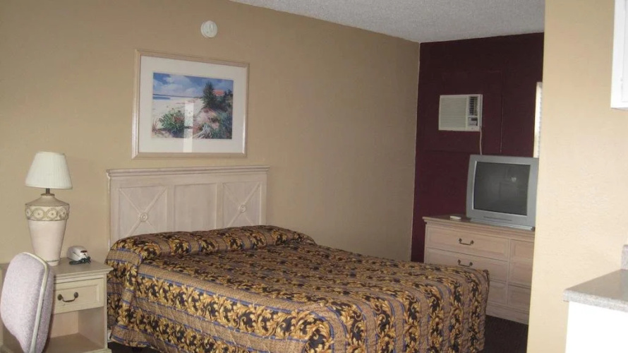 Dunedin Cove Motel