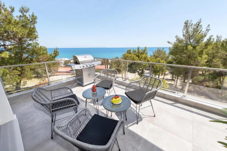 Anastasios House Stegna - Up Floor