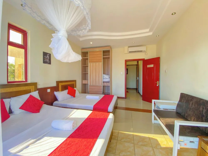 Sea Breeze Beachfront Apartments