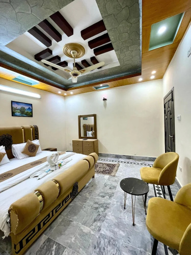 Sapphire Inn