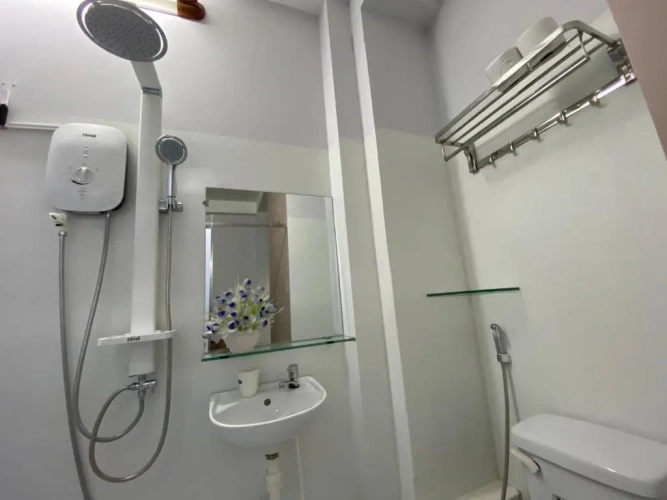 Economy Triple room