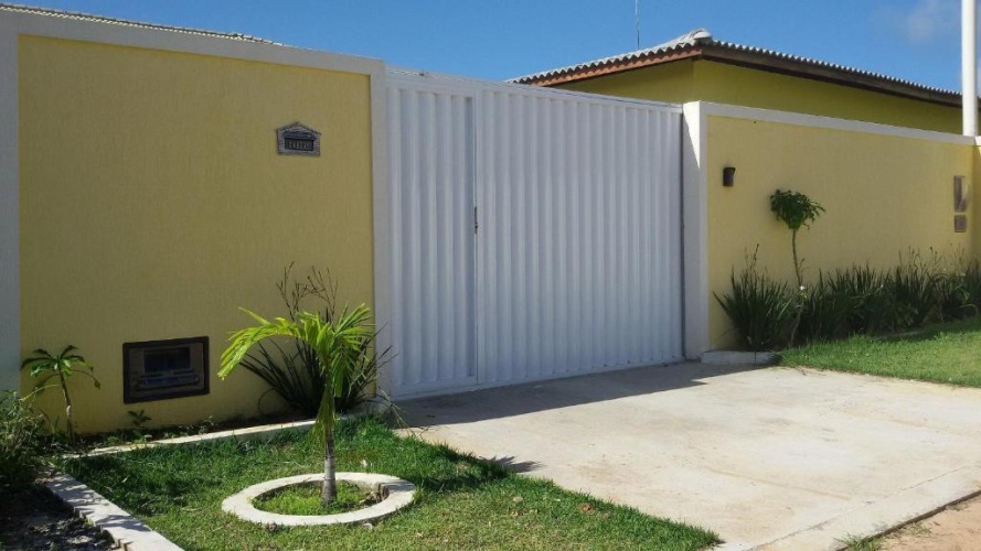 4 Bedrooms Cottage