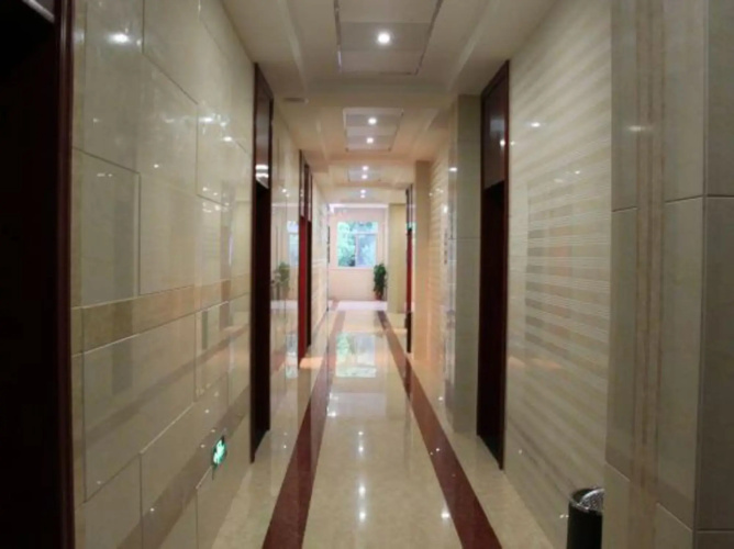 Oyo Hongta Hotel