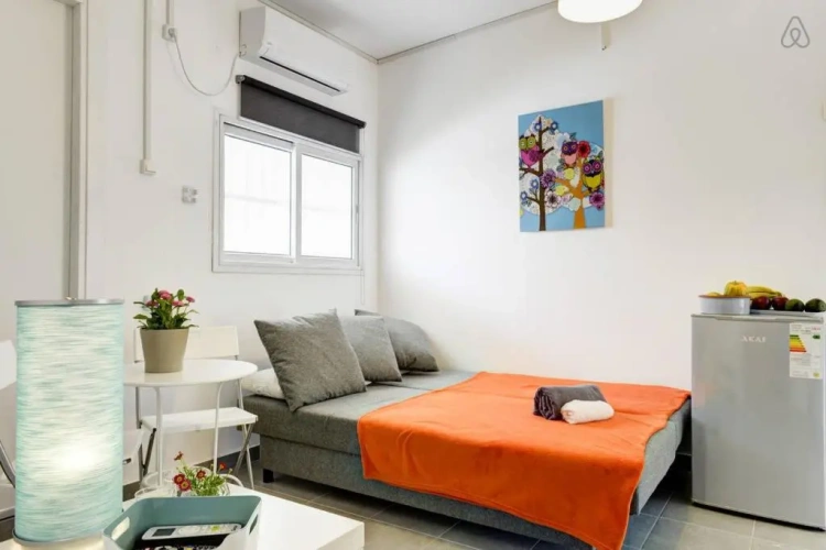 Studio with balcony and with view