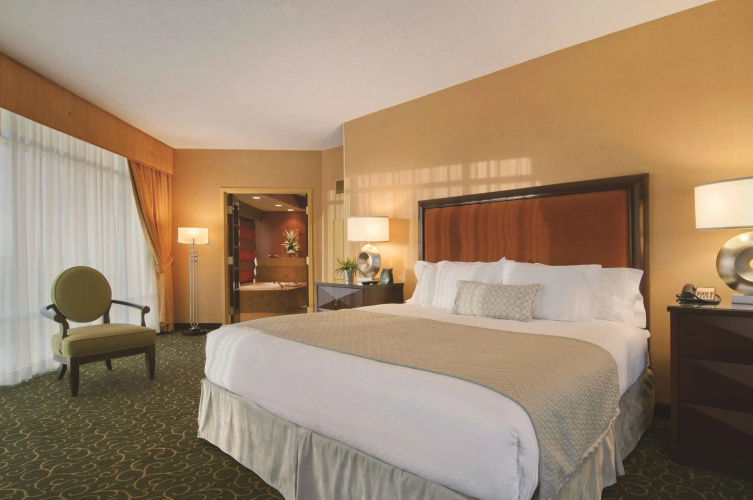 Embassy Suites by Hilton Hampton Convention Center