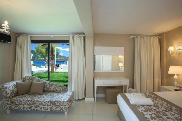 Grand Yazici Torba Beach