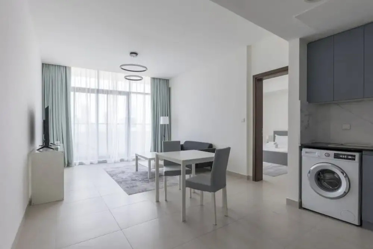 Splendid 1BR in Living Garden