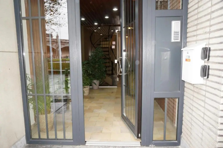 Brial apartment 2 bedrooms, lift,