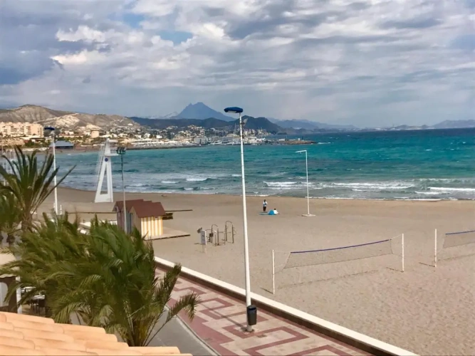 Standard Twin room with sea view