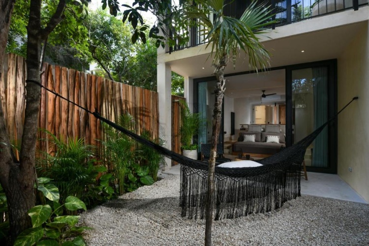 Double Suite with balcony and with garden view